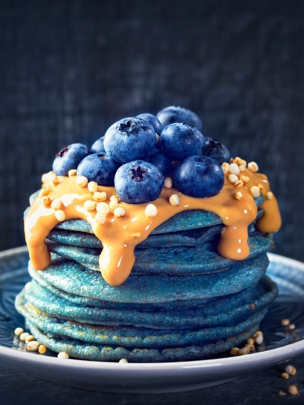 Blue spirulina pancakes