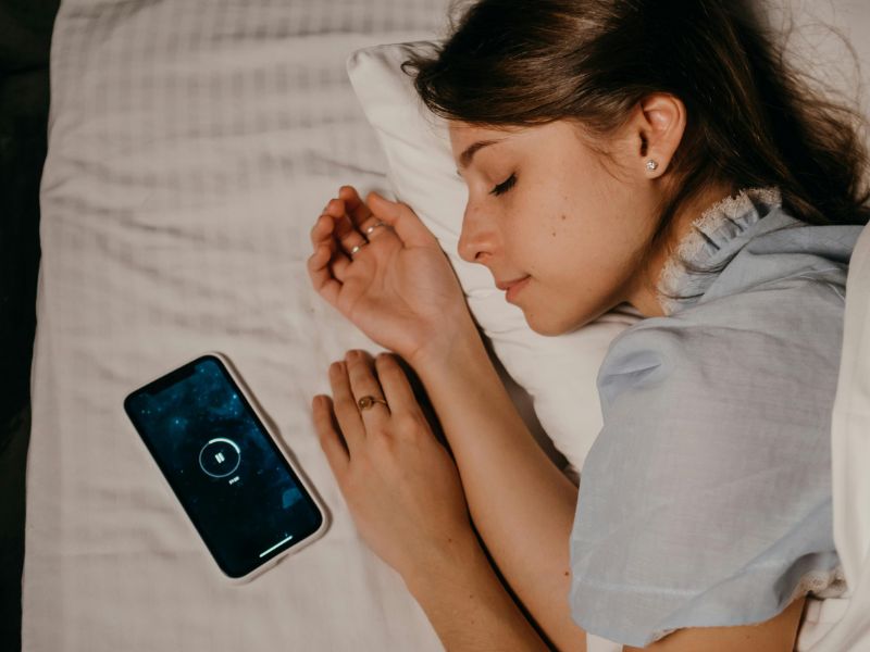 A lady with her sleep schedule